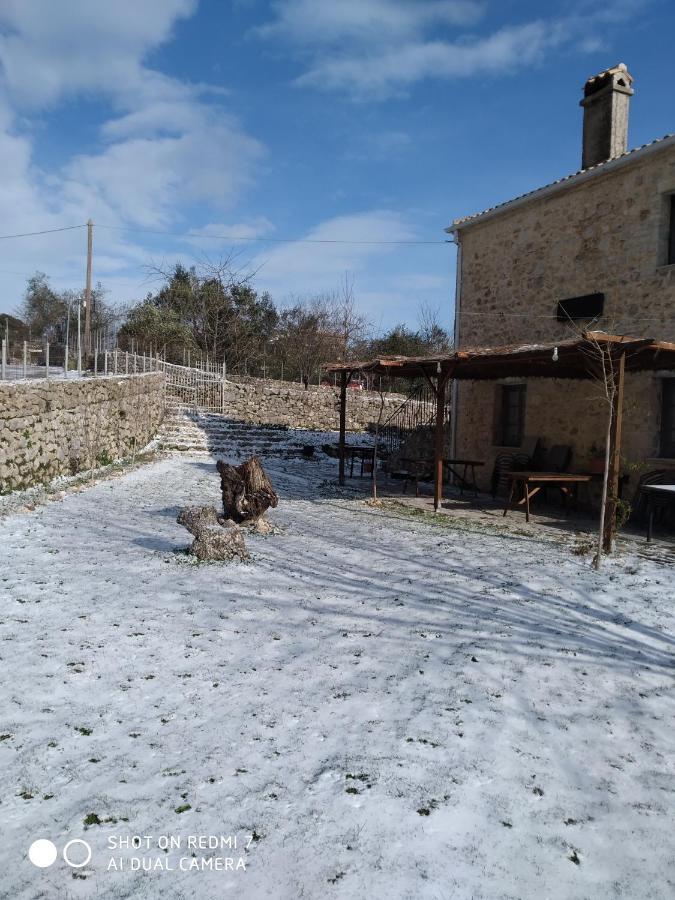 Xenonas Souliou Hotel Samonida Exterior foto