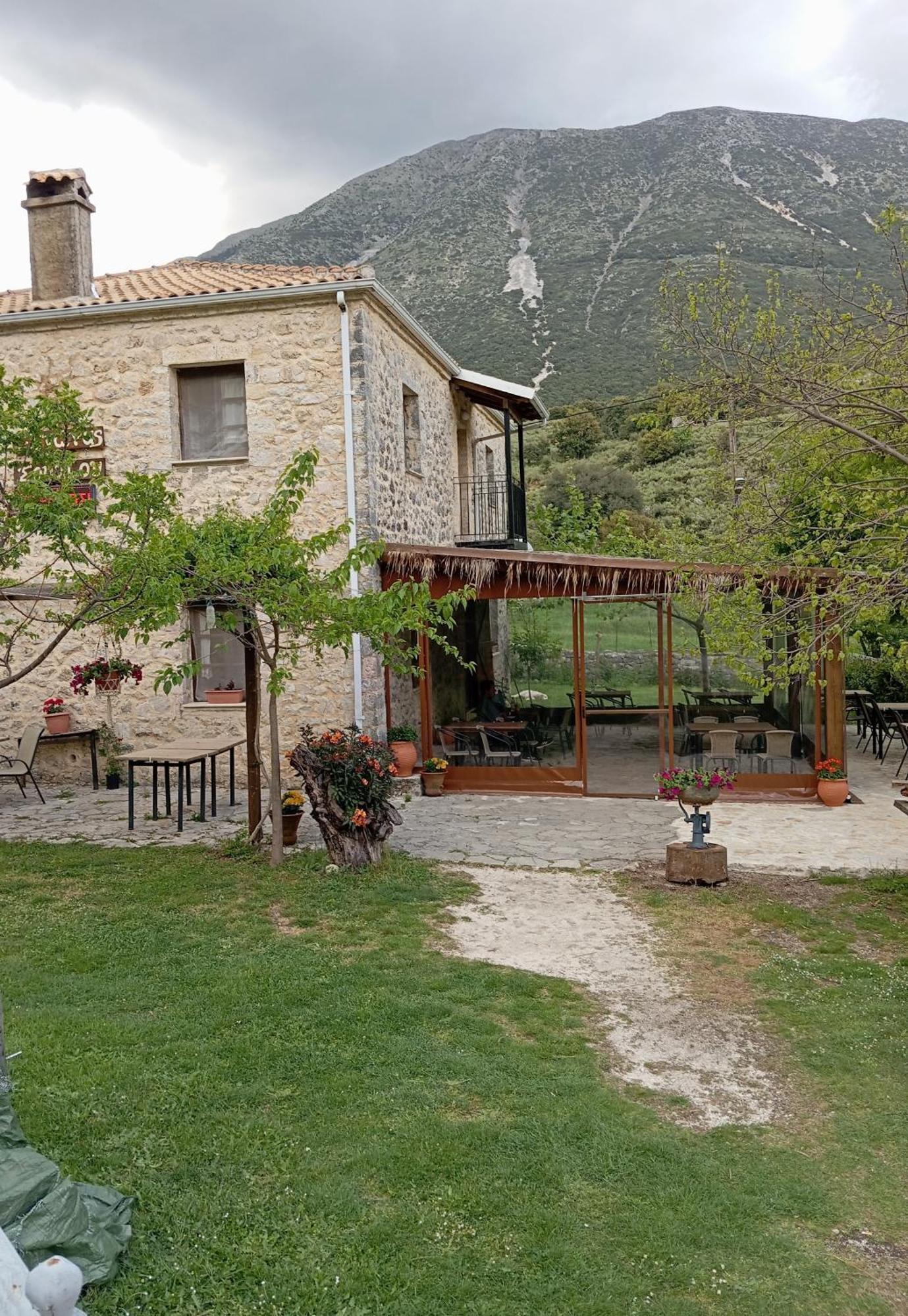 Xenonas Souliou Hotel Samonida Exterior foto